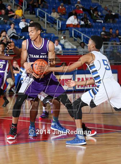 Thumbnail 3 in Conrad vs.  Lausanne Collegiate (Thanksgiving Hoopfest) photogallery.