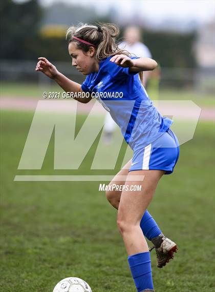Thumbnail 3 in Clovis North @ Sierra (Vern Gebhardt Champions Cup) photogallery.
