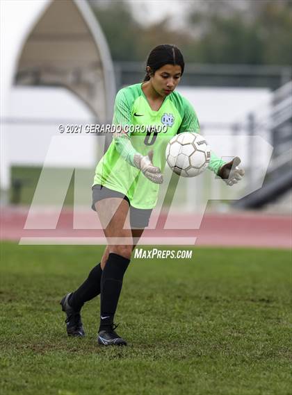 Thumbnail 3 in Clovis North @ Sierra (Vern Gebhardt Champions Cup) photogallery.
