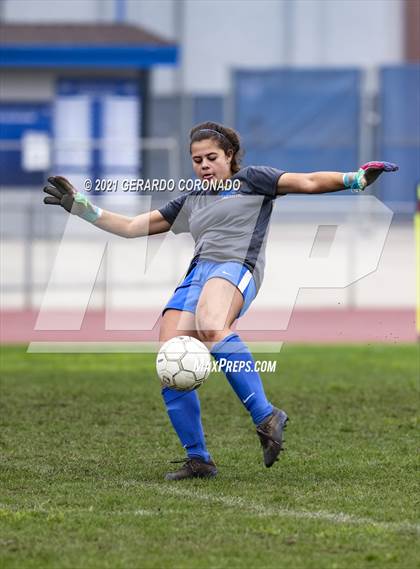 Thumbnail 2 in Clovis North @ Sierra (Vern Gebhardt Champions Cup) photogallery.