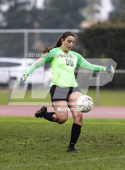 Thumbnail 2 in Clovis North @ Sierra (Vern Gebhardt Champions Cup) photogallery.