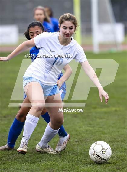 Thumbnail 2 in Clovis North @ Sierra (Vern Gebhardt Champions Cup) photogallery.