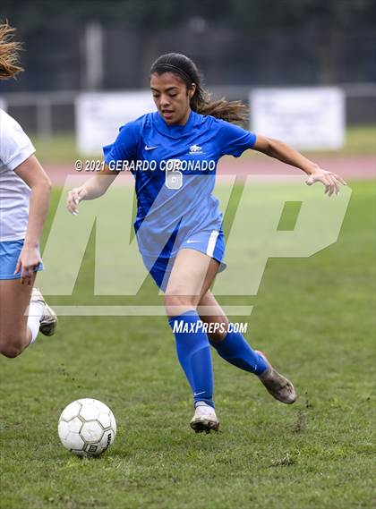 Thumbnail 3 in Clovis North @ Sierra (Vern Gebhardt Champions Cup) photogallery.
