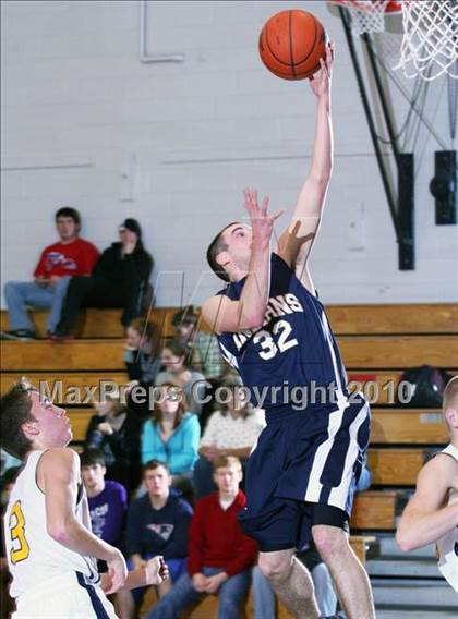 Thumbnail 1 in Northern Potter vs. Cowanesque Valley (Coudersport Holiday Tournament) photogallery.