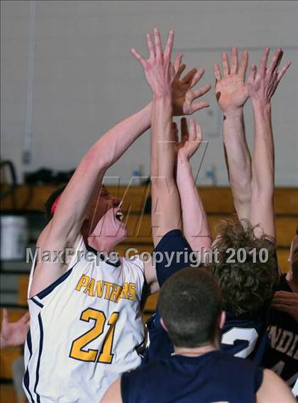 Thumbnail 1 in Northern Potter vs. Cowanesque Valley (Coudersport Holiday Tournament) photogallery.