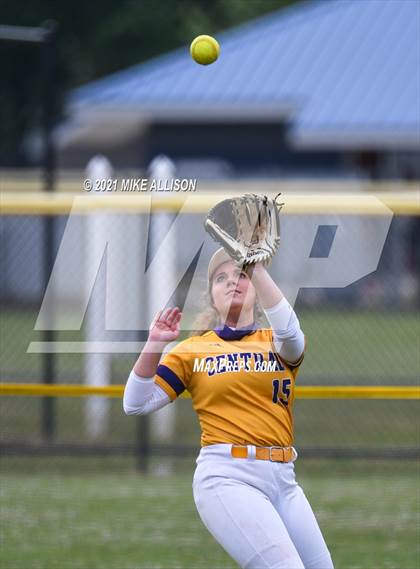 Thumbnail 2 in Hixson vs Chattanooga Central photogallery.