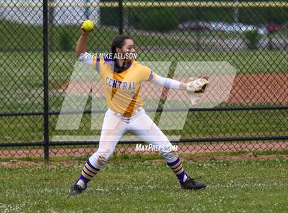 Thumbnail 3 in Hixson vs Chattanooga Central photogallery.