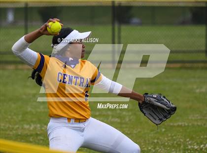 Thumbnail 1 in Hixson vs Chattanooga Central photogallery.