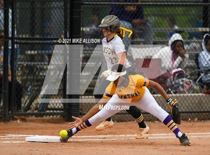 Thumbnail 2 in Hixson vs Chattanooga Central photogallery.