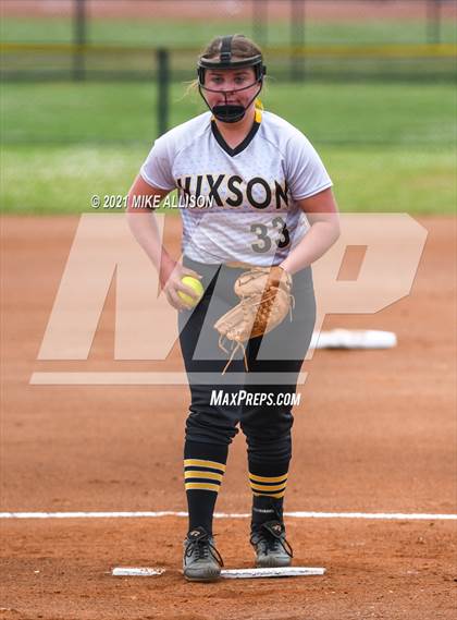 Thumbnail 1 in Hixson vs Chattanooga Central photogallery.