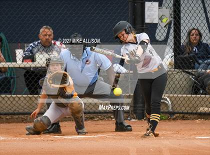 Thumbnail 3 in Hixson vs Chattanooga Central photogallery.