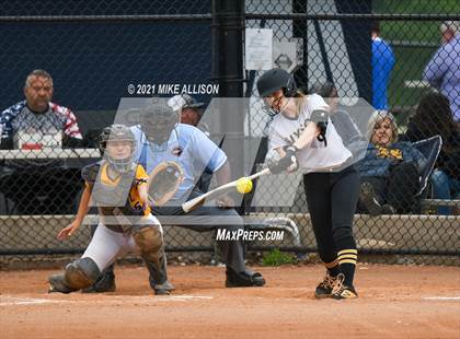 Thumbnail 3 in Hixson vs Chattanooga Central photogallery.