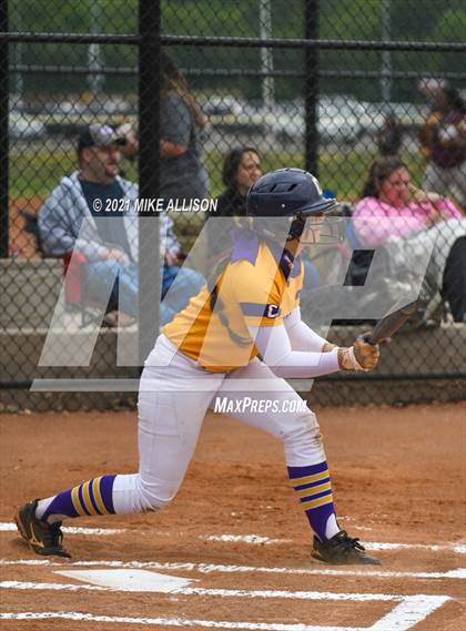 Thumbnail 2 in Hixson vs Chattanooga Central photogallery.