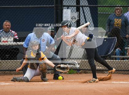 Thumbnail 2 in Hixson vs Chattanooga Central photogallery.
