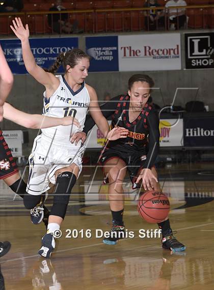 Thumbnail 2 in Oak Ridge vs. St. Francis (CIF SJS D1 Semifinal) photogallery.