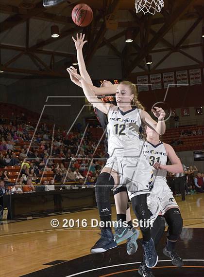 Thumbnail 1 in Oak Ridge vs. St. Francis (CIF SJS D1 Semifinal) photogallery.