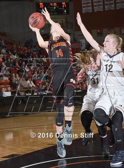Thumbnail 3 in Oak Ridge vs. St. Francis (CIF SJS D1 Semifinal) photogallery.