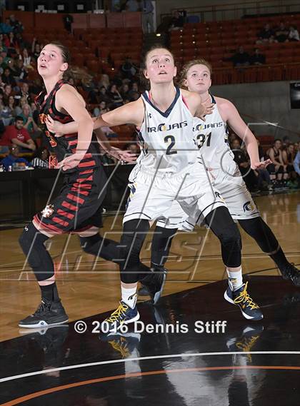 Thumbnail 2 in Oak Ridge vs. St. Francis (CIF SJS D1 Semifinal) photogallery.