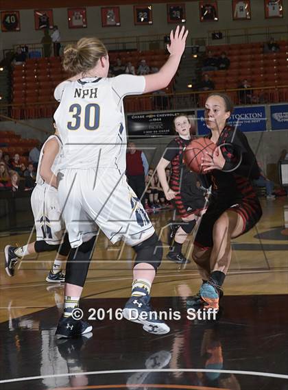Thumbnail 3 in Oak Ridge vs. St. Francis (CIF SJS D1 Semifinal) photogallery.