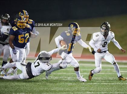 Thumbnail 3 in Gray's Creek @ Northern (NCHSAA 3AA - 1st Round) photogallery.