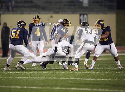 Thumbnail 3 in Gray's Creek @ Northern (NCHSAA 3AA - 1st Round) photogallery.