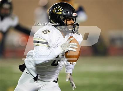 Thumbnail 3 in Gray's Creek @ Northern (NCHSAA 3AA - 1st Round) photogallery.
