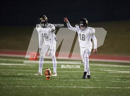 Thumbnail 3 in Gray's Creek @ Northern (NCHSAA 3AA - 1st Round) photogallery.