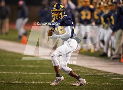 Thumbnail 3 in Gray's Creek @ Northern (NCHSAA 3AA - 1st Round) photogallery.