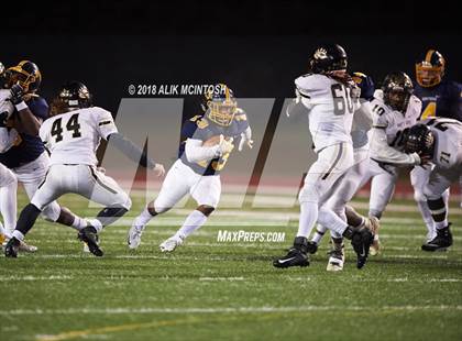 Thumbnail 1 in Gray's Creek @ Northern (NCHSAA 3AA - 1st Round) photogallery.