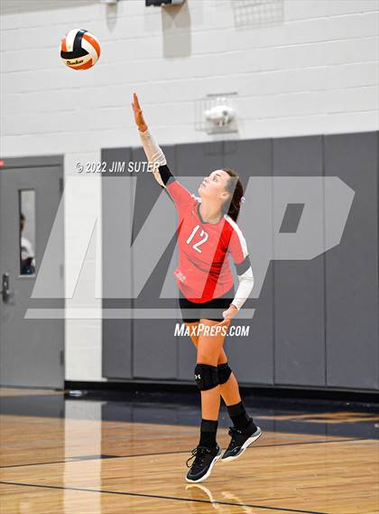 Thumbnail 2 in Caldwell vs Burton photogallery.