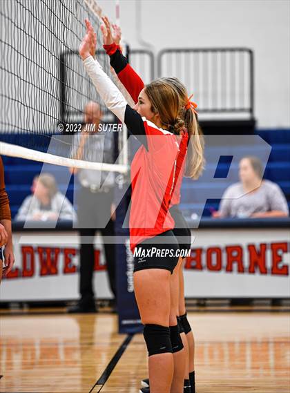 Thumbnail 3 in Caldwell vs Burton photogallery.