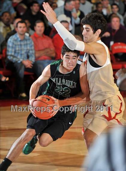 Thumbnail 3 in De La Salle vs. Taft (Nike Extravaganza) photogallery.