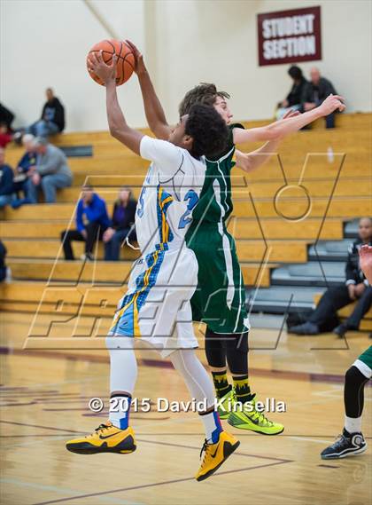 Thumbnail 2 in Center vs. Argonaut (Whitney Holiday Classic) photogallery.