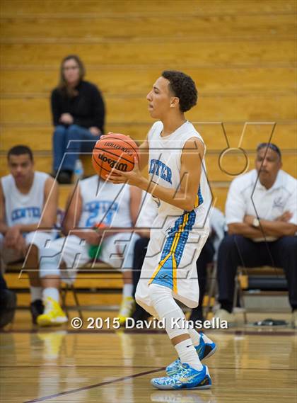 Thumbnail 2 in Center vs. Argonaut (Whitney Holiday Classic) photogallery.