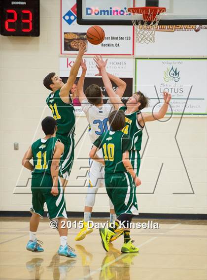 Thumbnail 2 in Center vs. Argonaut (Whitney Holiday Classic) photogallery.