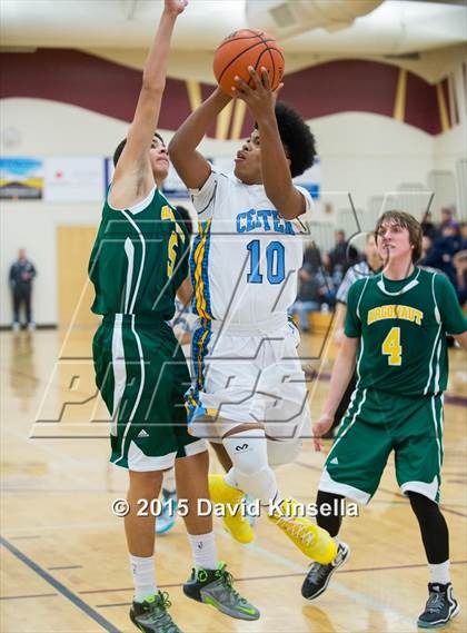 Thumbnail 3 in Center vs. Argonaut (Whitney Holiday Classic) photogallery.