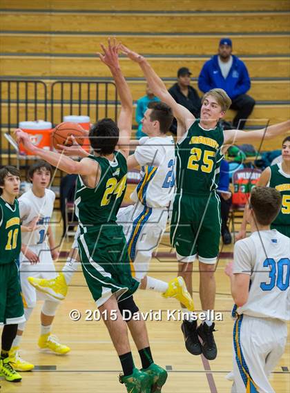 Thumbnail 3 in Center vs. Argonaut (Whitney Holiday Classic) photogallery.