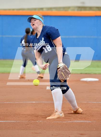 Thumbnail 2 in Centennial vs Coronado (NIAA 4A Playoff) photogallery.