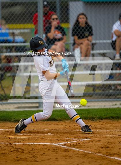 Thumbnail 2 in Gretna East vs. Hastings photogallery.