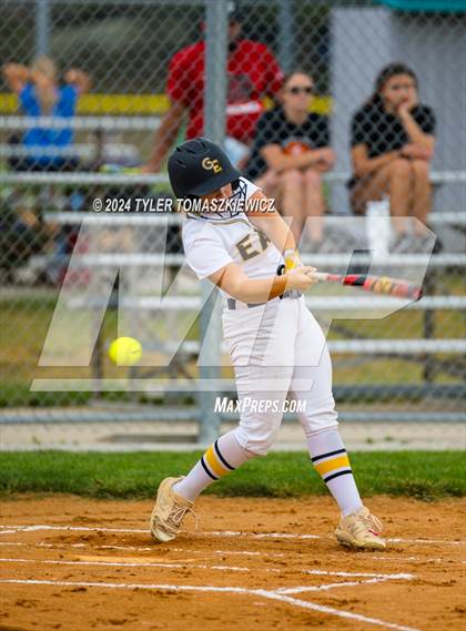 Thumbnail 1 in Gretna East vs. Hastings photogallery.