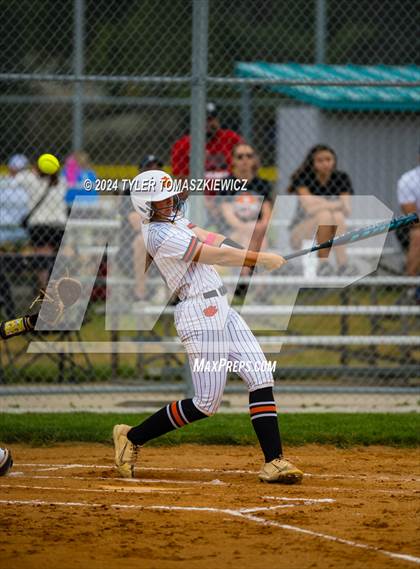 Thumbnail 1 in Gretna East vs. Hastings photogallery.