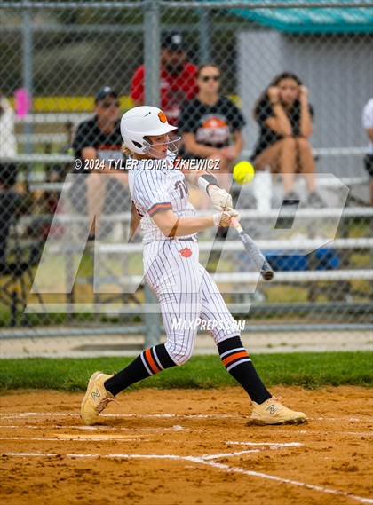 Thumbnail 1 in Gretna East vs. Hastings photogallery.