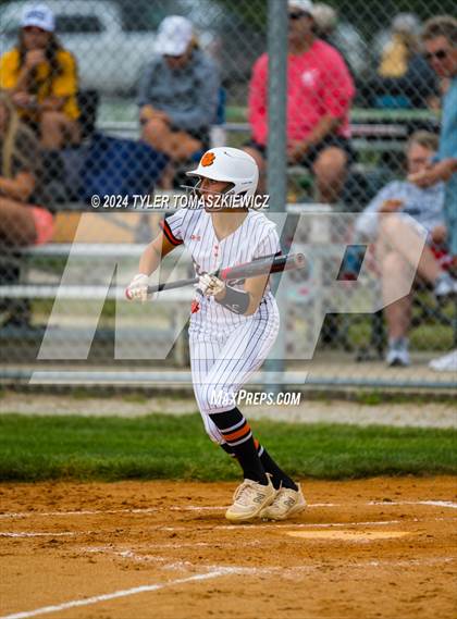 Thumbnail 2 in Gretna East vs. Hastings photogallery.