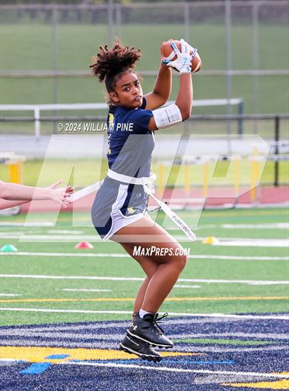 Thumbnail 1 in Kingston vs Pine Bush (Section 9 Large School Quarter Final) photogallery.