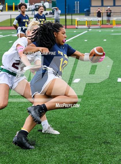 Thumbnail 2 in Kingston vs Pine Bush (Section 9 Large School Quarter Final) photogallery.