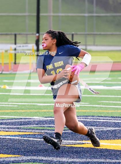 Thumbnail 2 in Kingston vs Pine Bush (Section 9 Large School Quarter Final) photogallery.