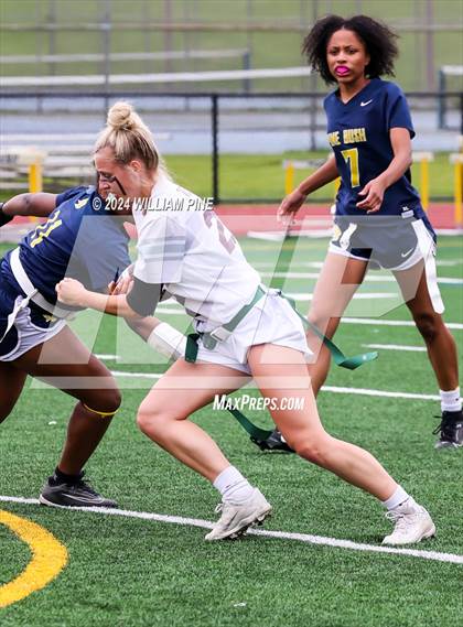 Thumbnail 2 in Kingston vs Pine Bush (Section 9 Large School Quarter Final) photogallery.