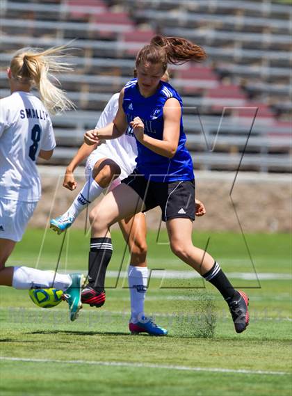 Thumbnail 2 in Amador vs. Capital Christian (CIF SJS D6 Final) photogallery.