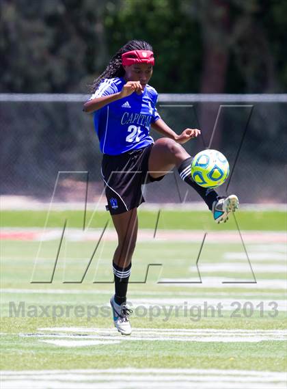 Thumbnail 3 in Amador vs. Capital Christian (CIF SJS D6 Final) photogallery.