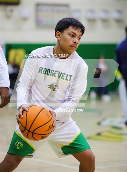 Thumbnail 1 in Redwood @ Roosevelt photogallery.